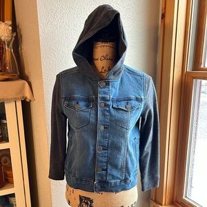 Boys Art Class Denim Hooded Jacket - Blue and Gray size Medium 8/10